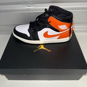 Air Jordan 1 Mid (Men’s)